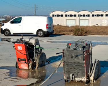 Corte de soleras con equipo autopropulsado llegando a espesores de 31 cm.